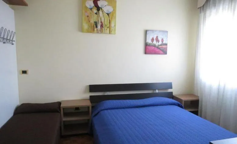 B50 Bilocale Vista Mare Con Terrazzo Abitabile Διαμέρισμα Cesenatico Ιταλία