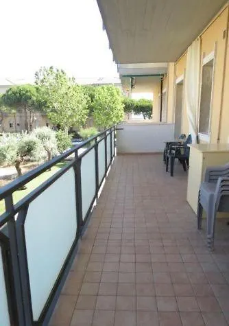 דירות צ'סנטיקו B50 Bilocale Vista Mare Con Terrazzo Abitabile איטליה